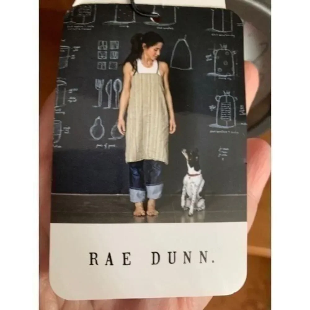 Rae Dunn Round Clock Battery Operated.